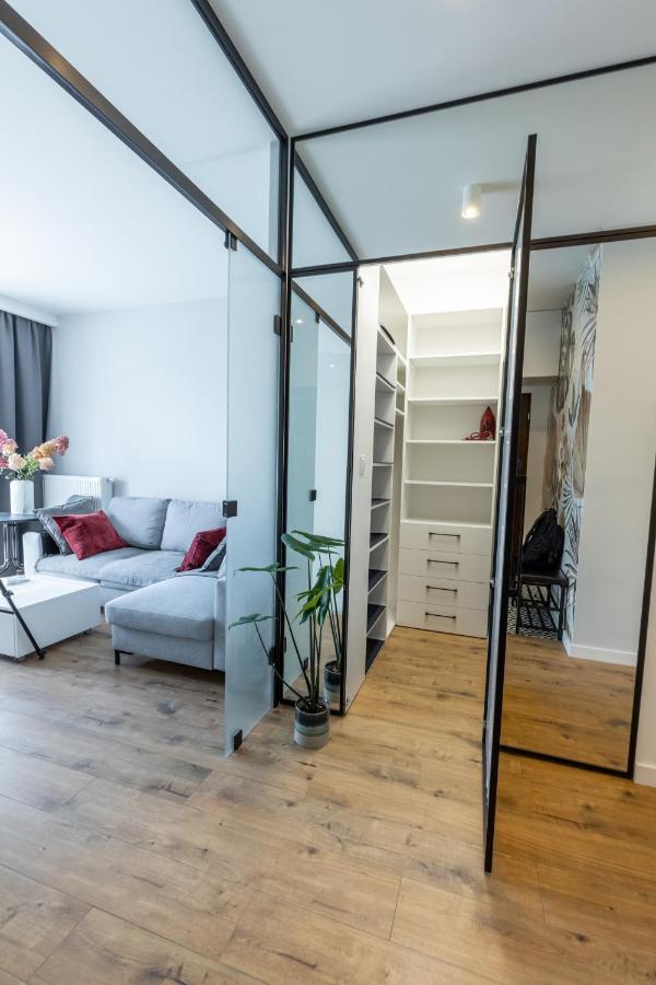 Home Apartament Metro Mlociny 97 วอร์ซอ ภายนอก รูปภาพ
