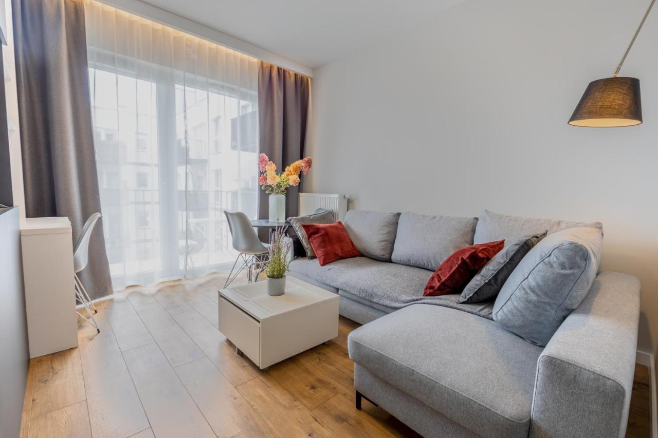 Home Apartament Metro Mlociny 97 วอร์ซอ ภายนอก รูปภาพ