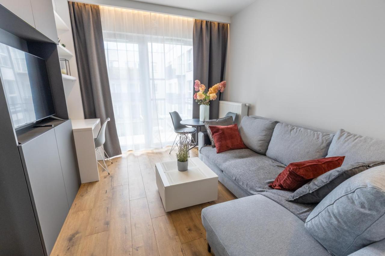 Home Apartament Metro Mlociny 97 วอร์ซอ ภายนอก รูปภาพ